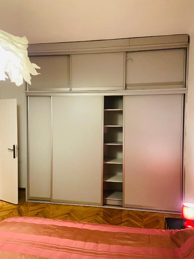 Right In The Heart Of Podgorica! Apartment Luaran gambar